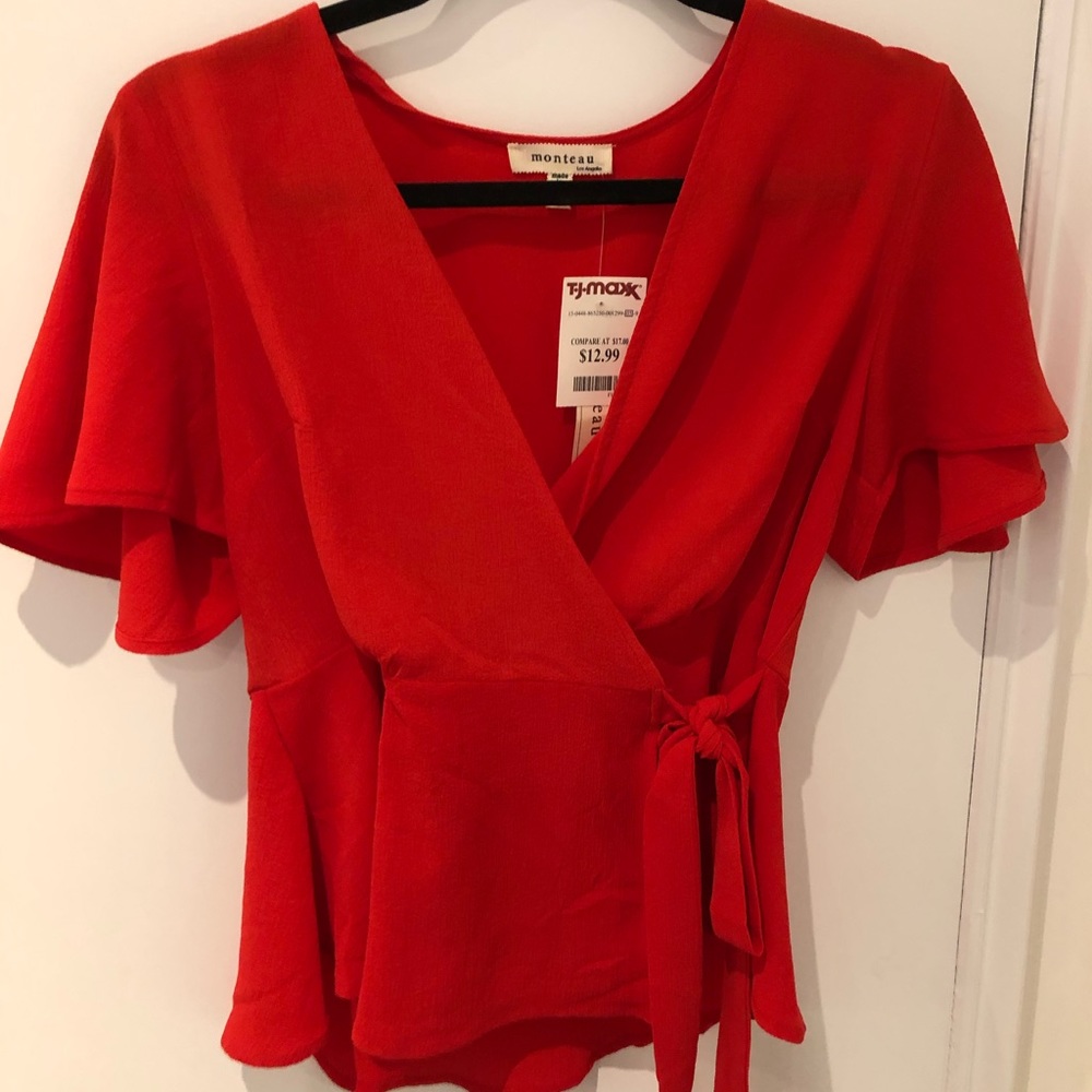 red wrap top size M NWT